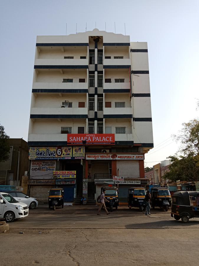 Hotel Sahara Palace Bhuj Esterno foto