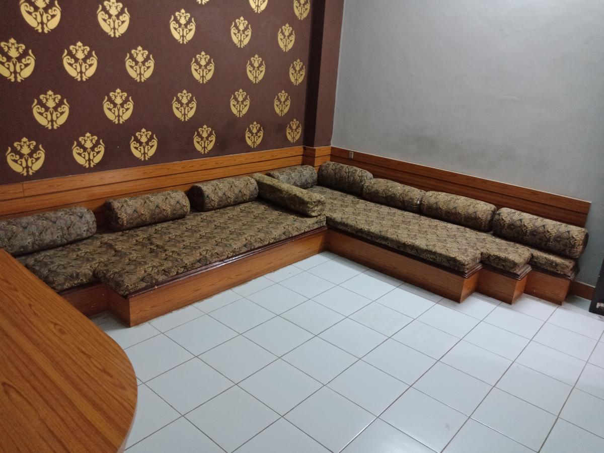 Hotel Sahara Palace Bhuj Esterno foto